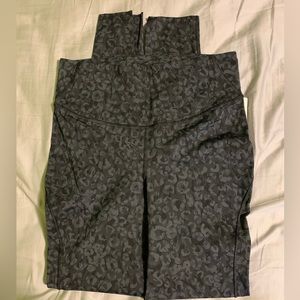 Lululemon base pace legging